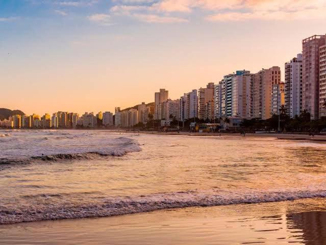 Kitnet Simples Na Ponta Da Praia ,Santos, Uma Quadra Da Praia, Proximo Ao Aquario