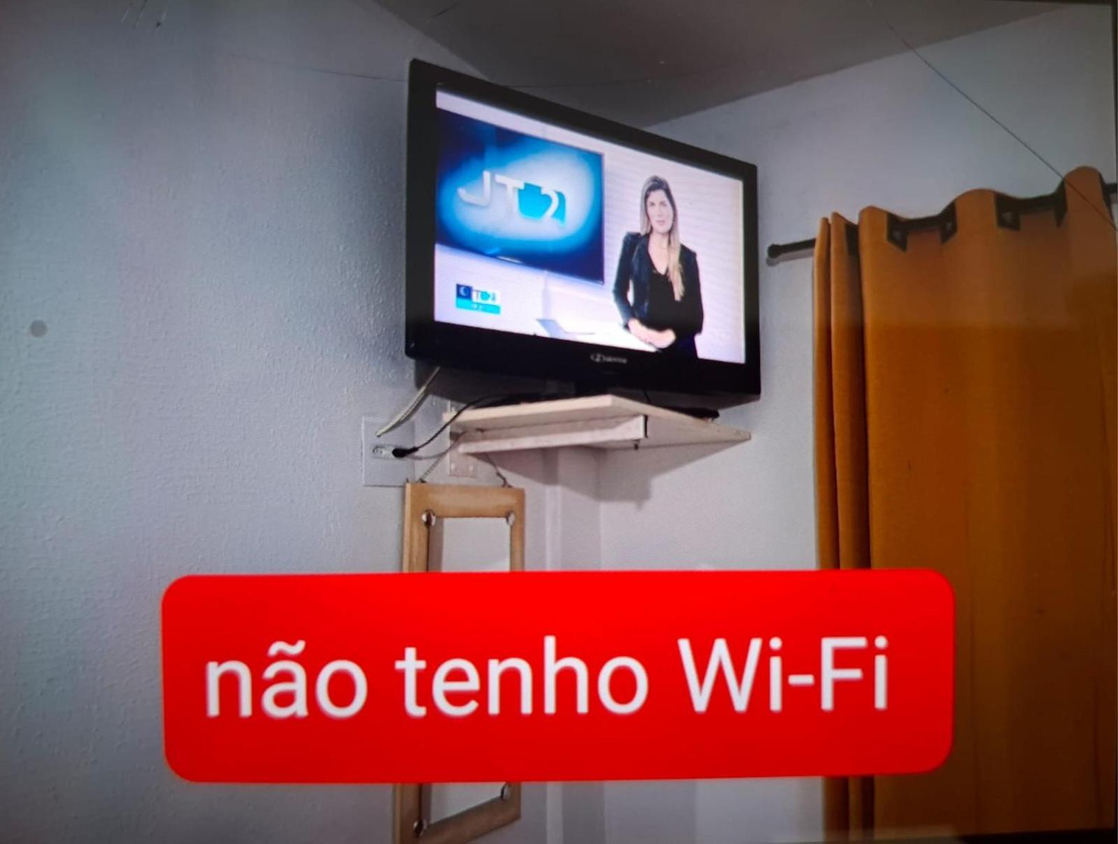 Kitnet Simples Na Ponta Da Praia ,Santos, Uma Quadra Da Praia, Proximo Ao Aquario *